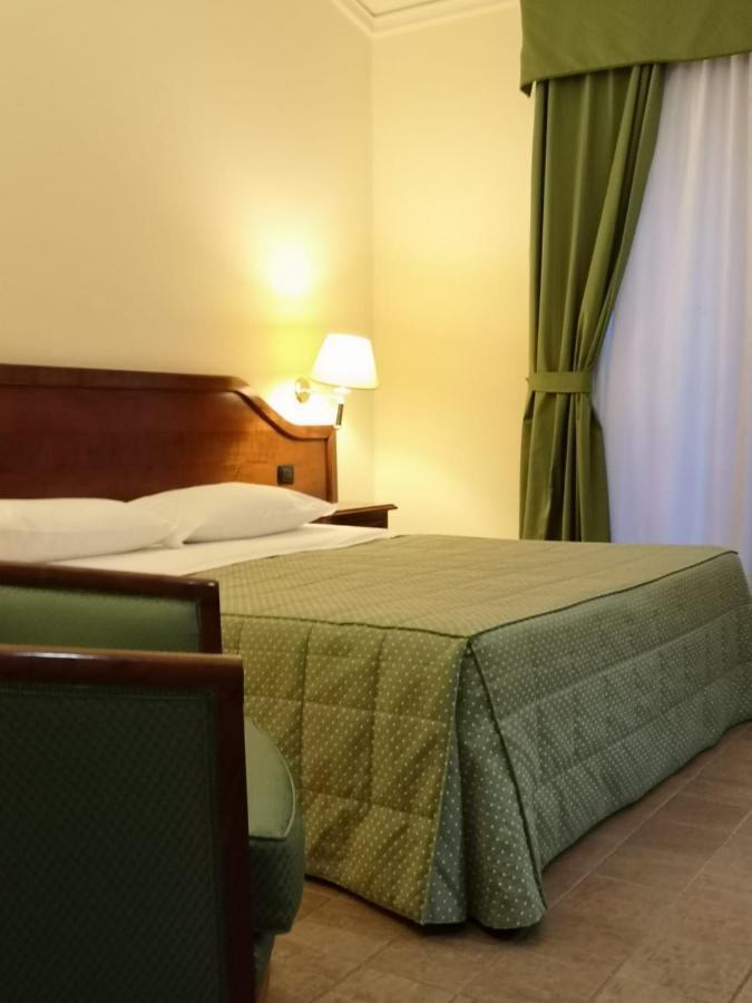 Hotel Villa Peretti Gela Luaran gambar