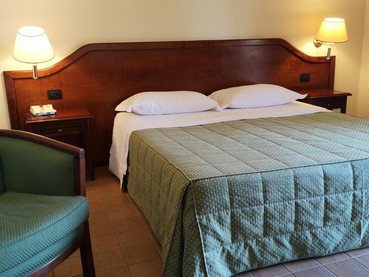 Hotel Villa Peretti Gela Luaran gambar